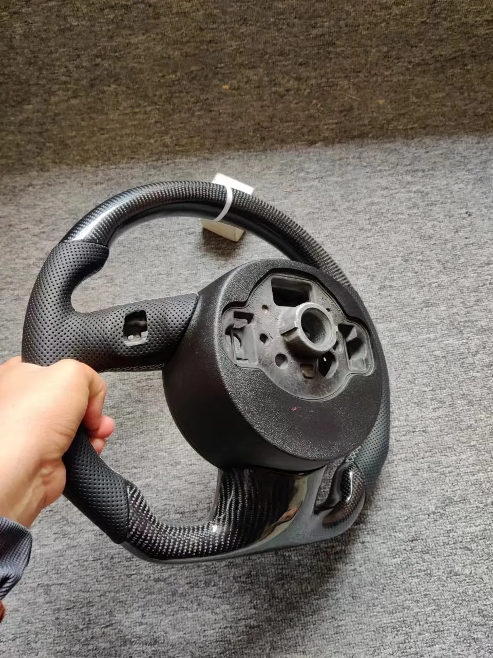 Custom Matte Carbon Steering Wheel for Audi A6 C7 A7 C7 S6 S7 RS6 RS7 | Yeedercar - detail