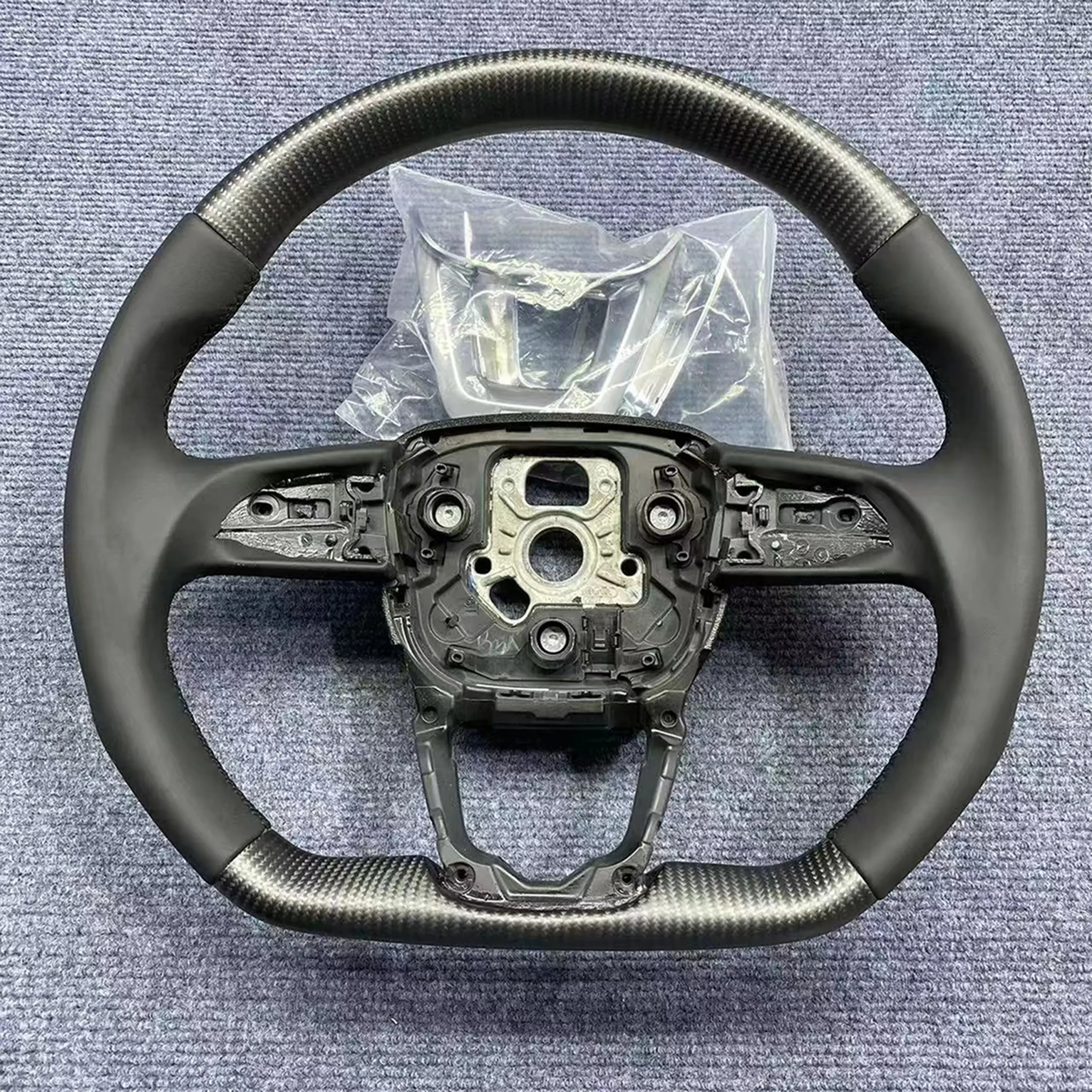 Custom Carbon Fiber Steering Wheel for Audi Q5 SQ5 | SUV-Tuned Flat Bottom | Yeedercar