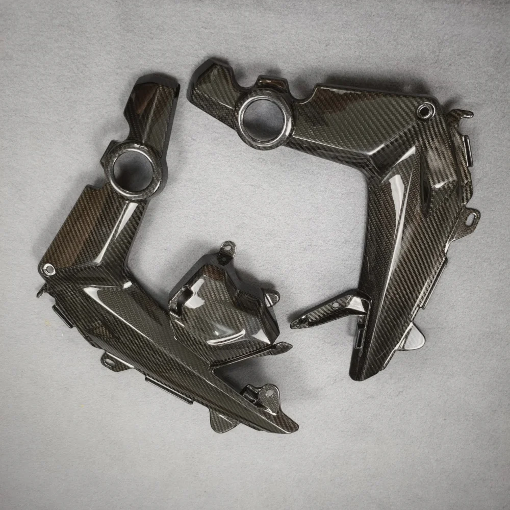 Carbon Fiber Bodywork for Triumph 660 detail 3
