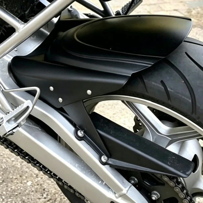 Kawasaki Versys 650 fender bracket detail
