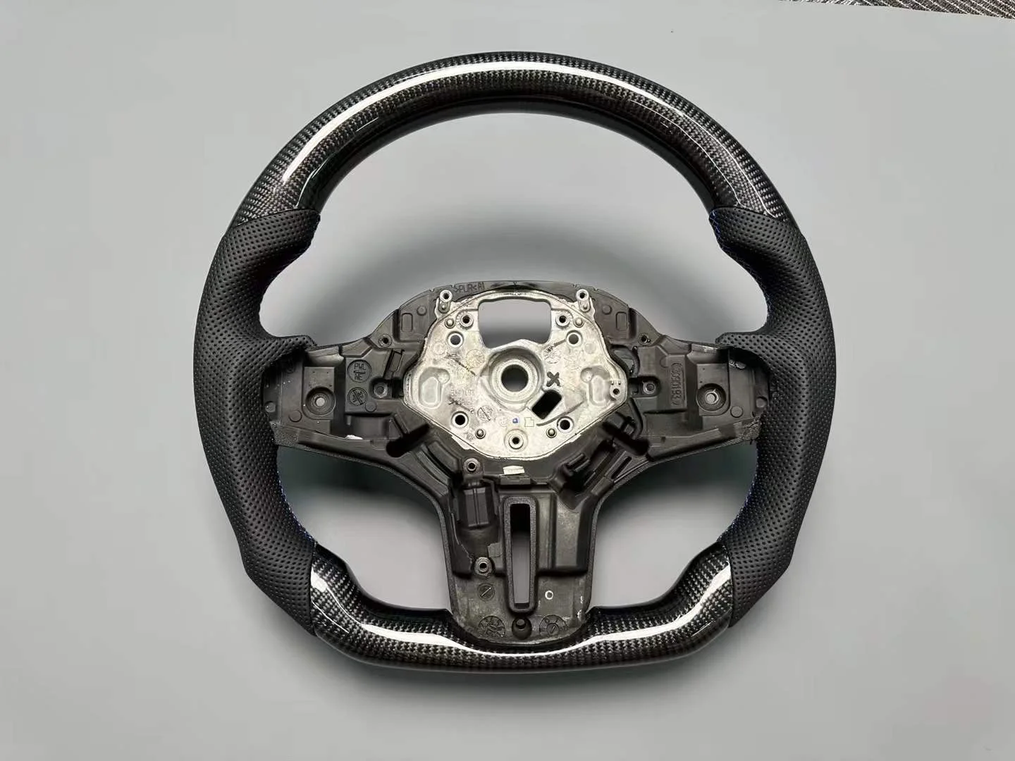 Carbon Fiber Steering Wheel for BMW 5 Series G30 G31 G38