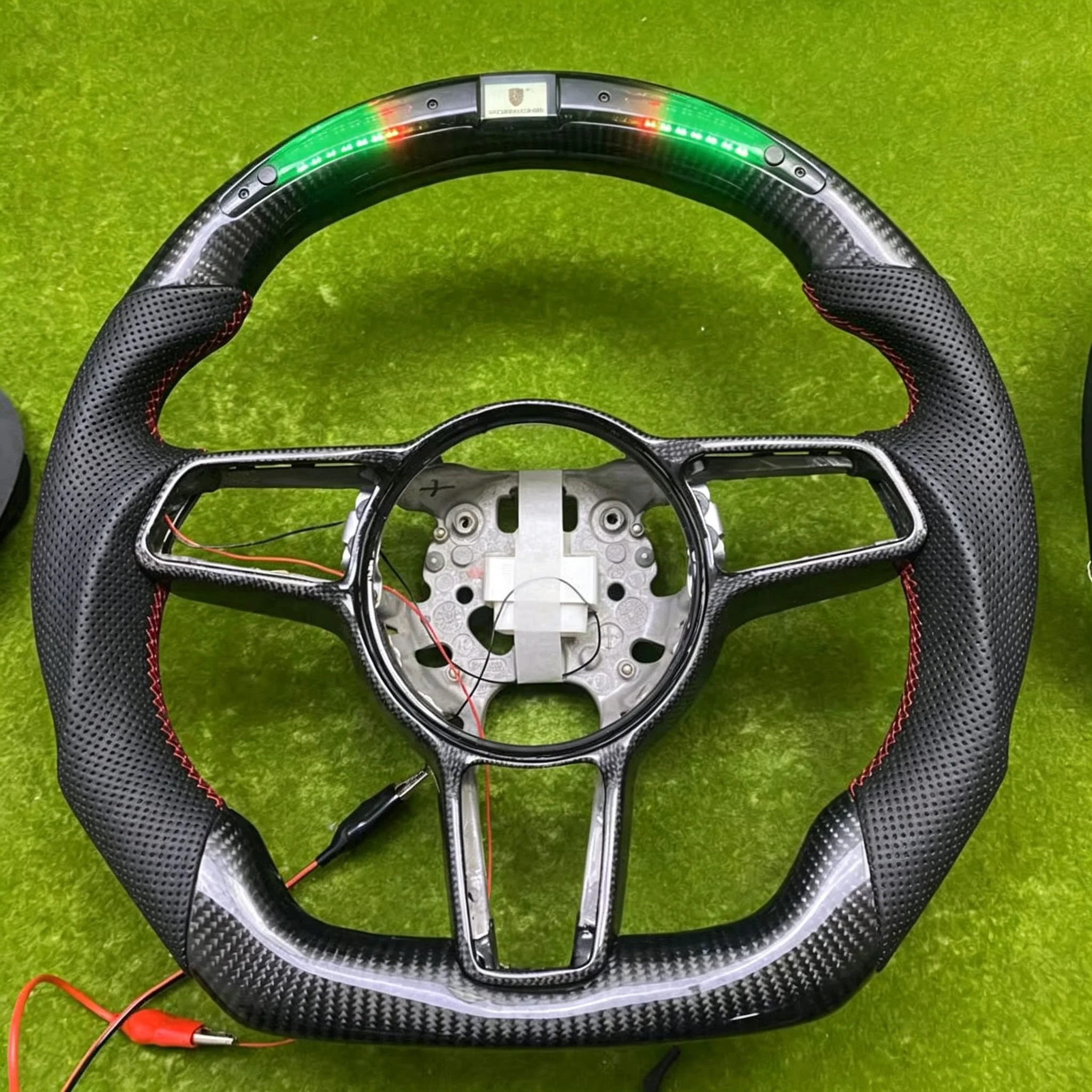 LED Carbon Fiber Steering Wheel for Porsche Panamera 971 / 911 992 detail 1
