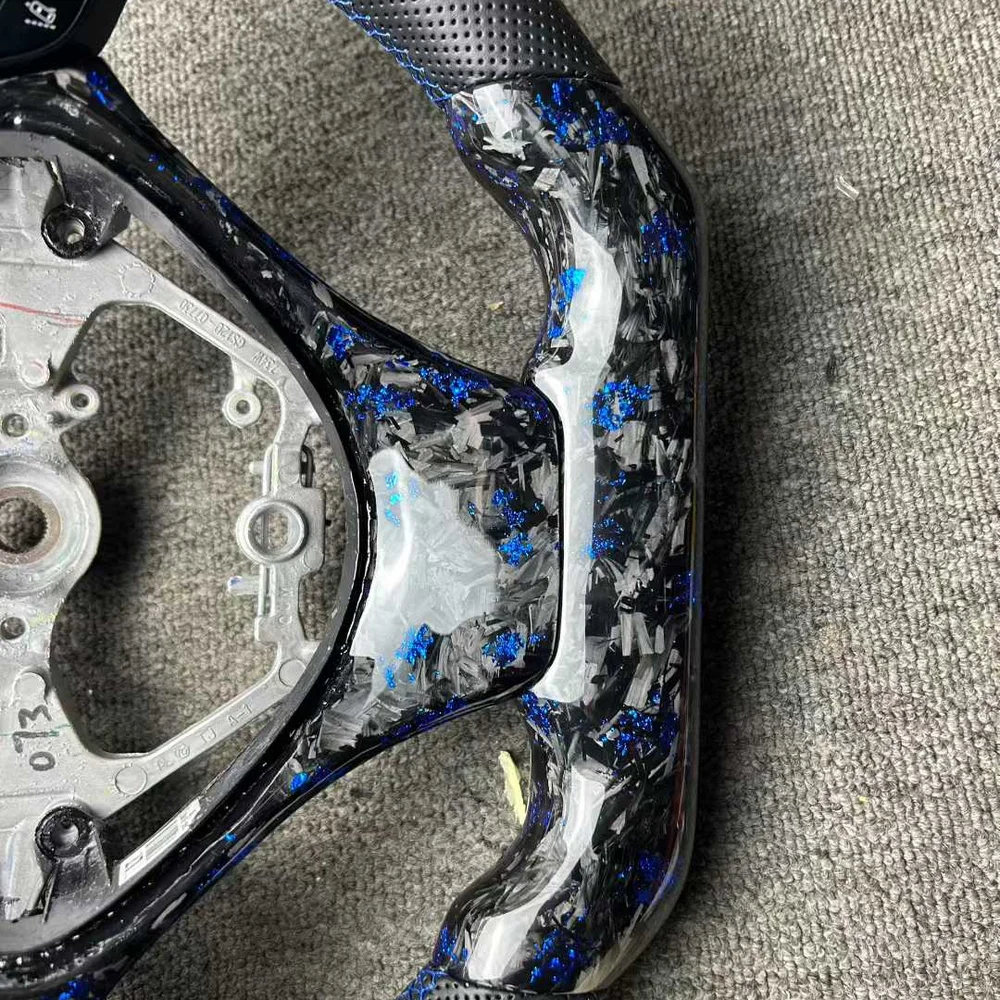 Carbon Fiber Steering Wheel for Toyota C-HR / IZOA detail 3