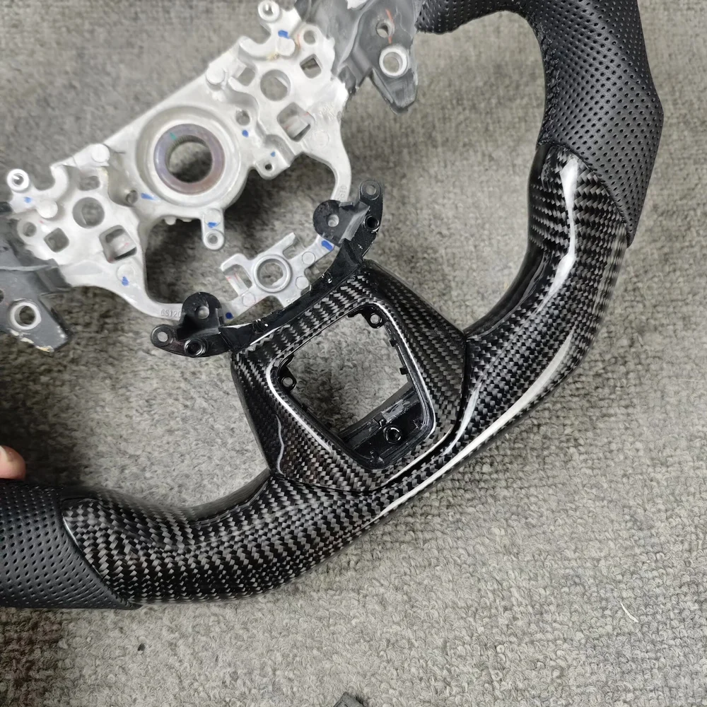 Carbon Fiber Steering Wheel for Toyota Camry 9th Generation detail 3