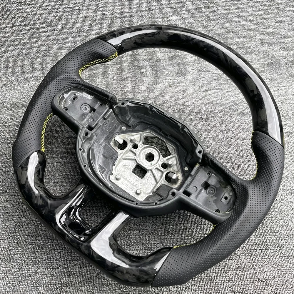 Forged Carbon Fiber RD-Style D-Shape Steering Wheel for Volvo XC60 / XC90 / S90 / S60 detail 1