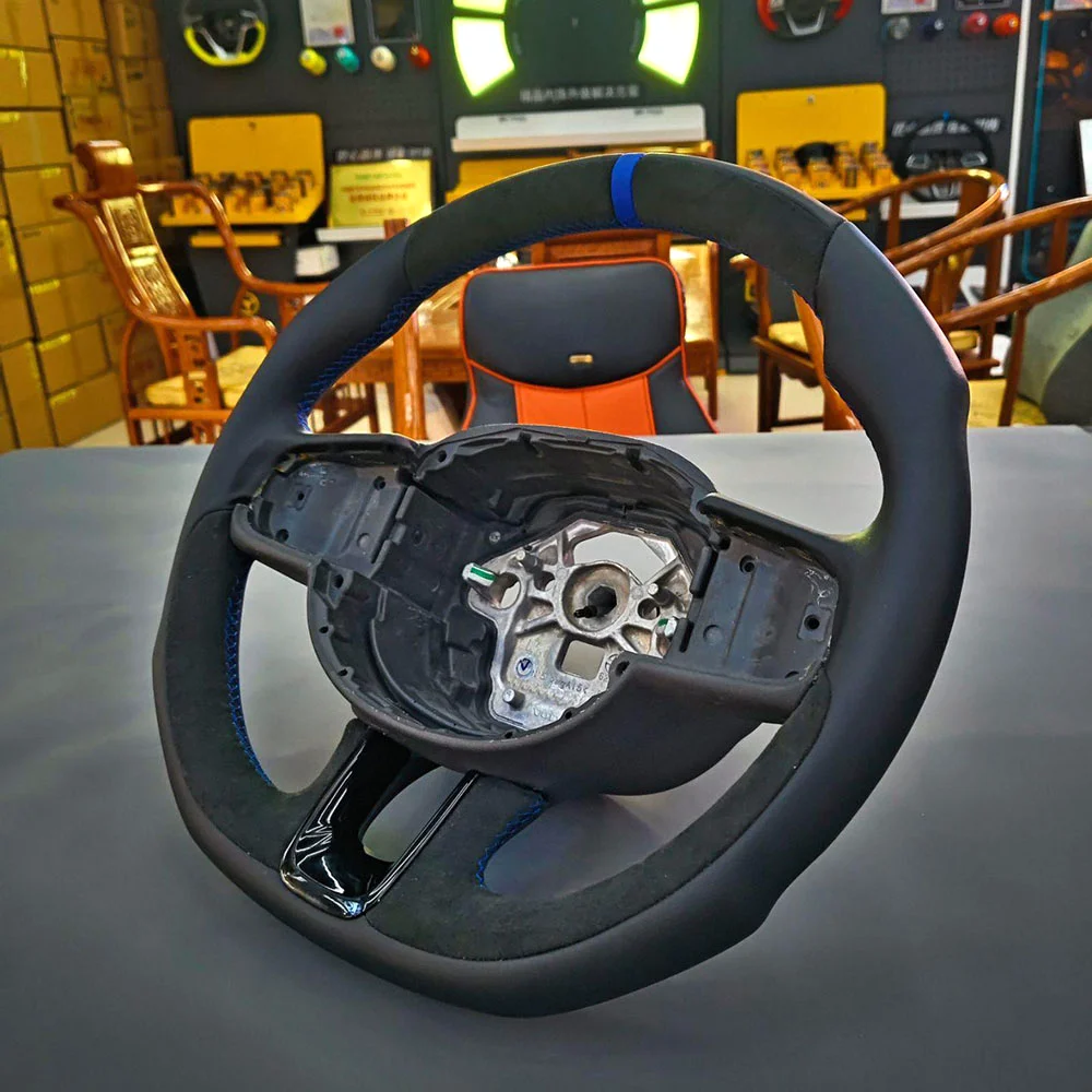 Custom Carbon Fiber & Leather Steering Wheel for Volvo XC60 / XC90 / S90 / S60 detail 3