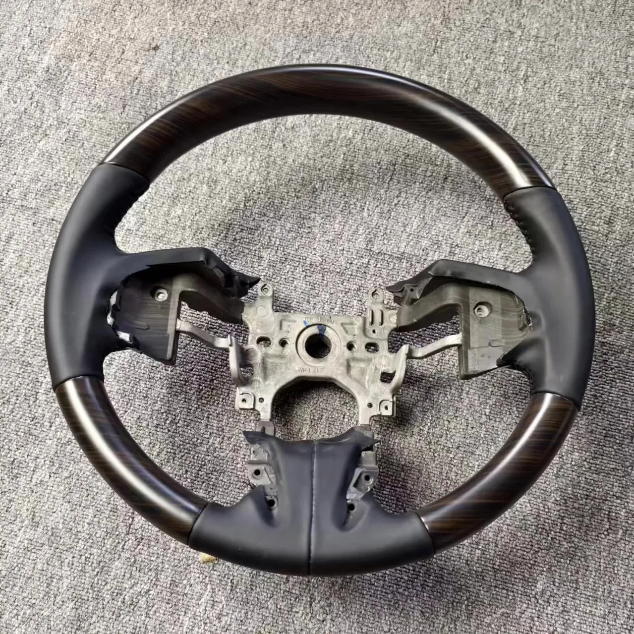 Walnut Wood Steering Wheel for Honda Avancier / Crosstour detail 2