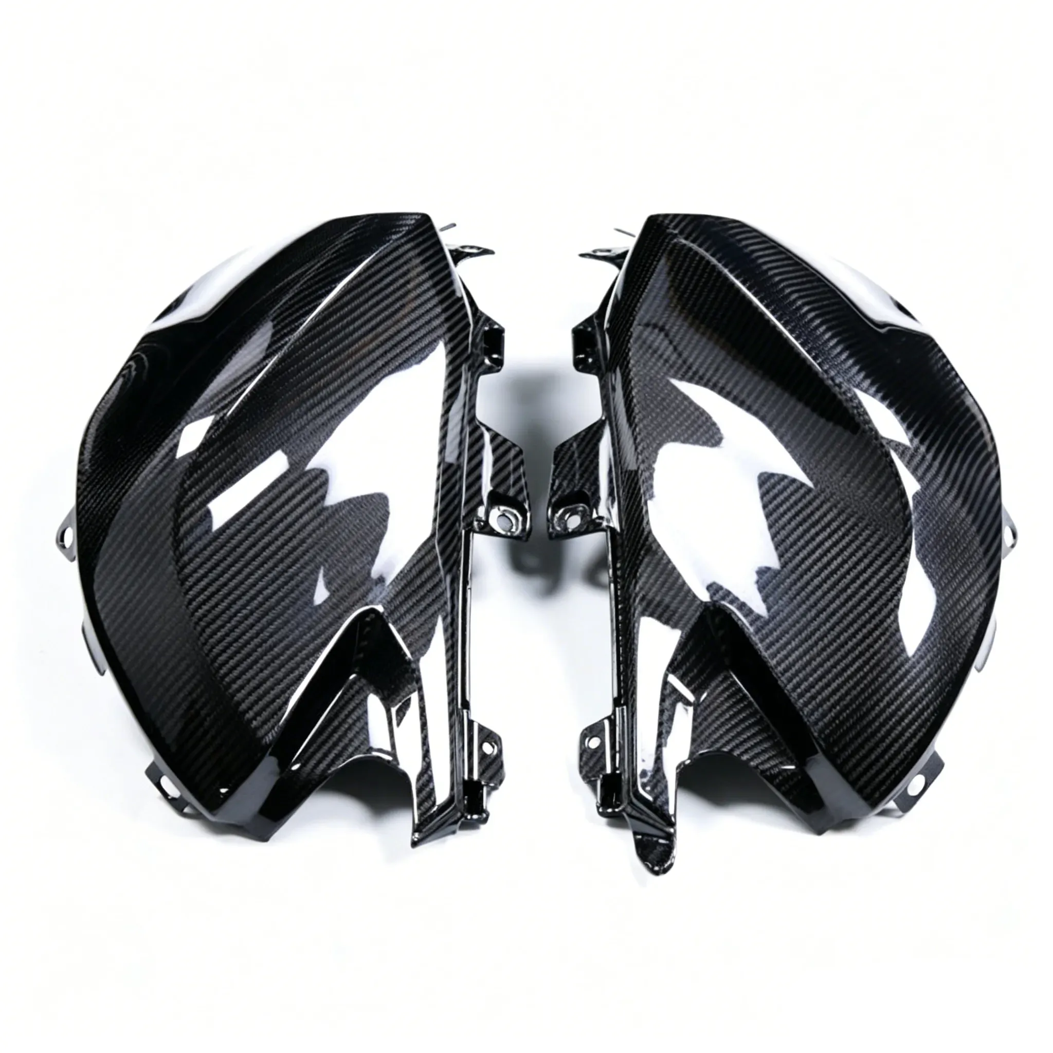 Motorcycle 2024+ Triumph Daytona 660 Carbon Fiber Tank Cover Protection Panels - detail