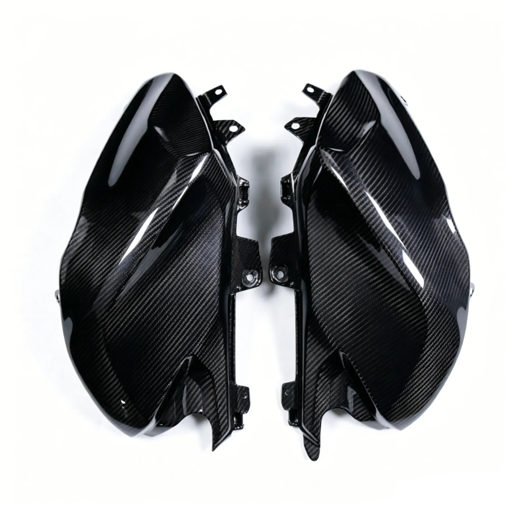 Motorcycle 2024+ Triumph Daytona 660 Carbon Fiber Tank Cover Protection Panels - detail