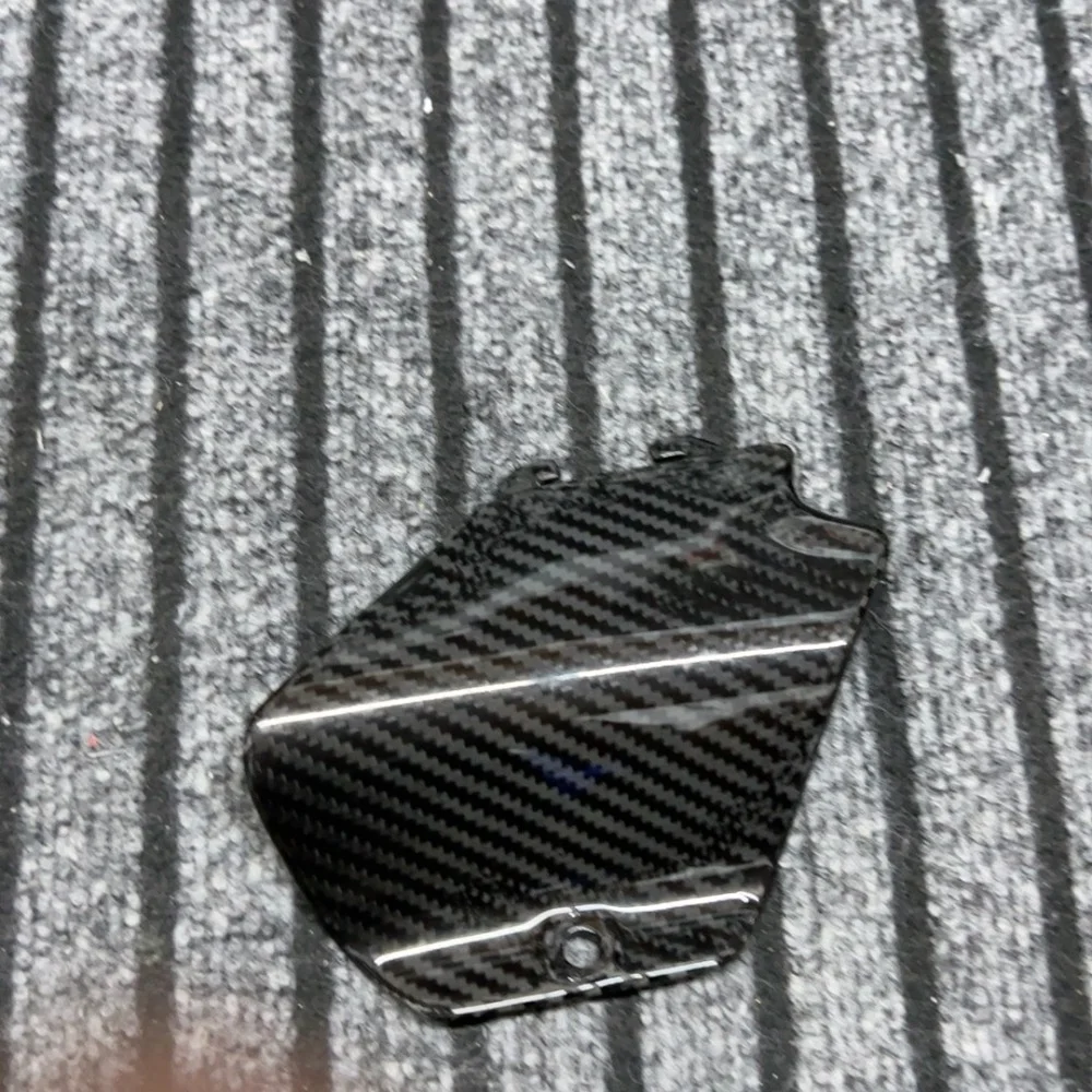 Carbon Fiber Side Panel for Aprilia 660 detail 2