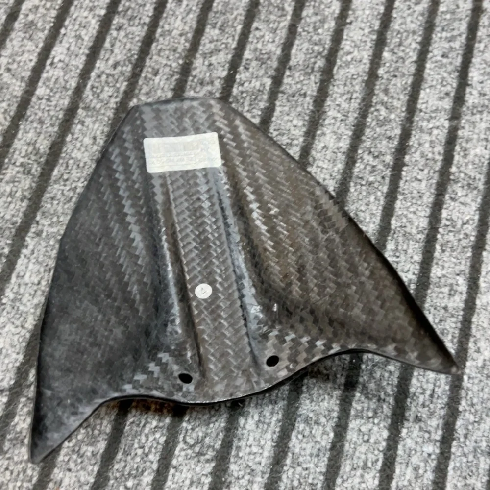 Carbon Fiber Rear Fender for KTM 790 detail 4