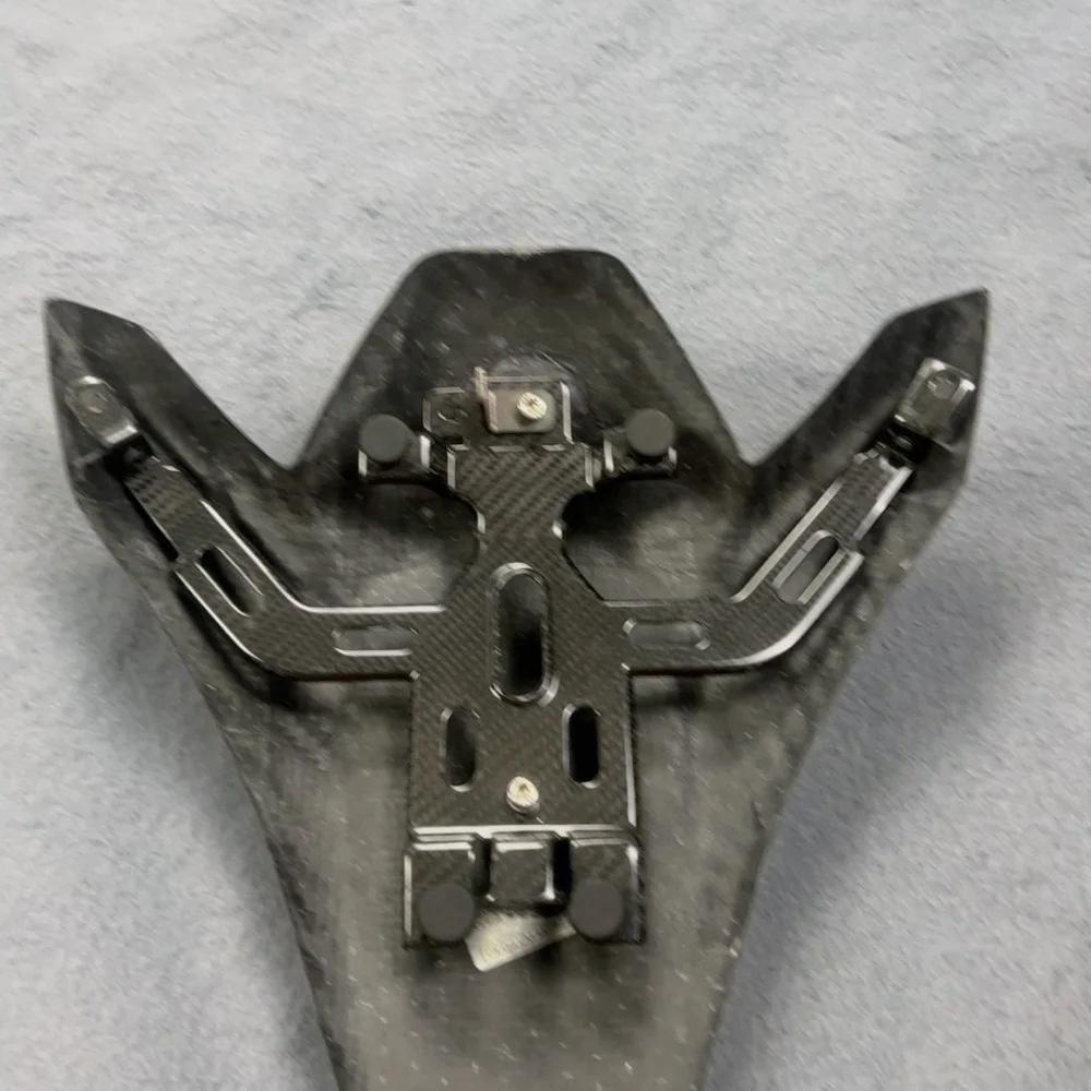 Carbon Fiber Seat Cowl for Kawasaki Z900 detail 3