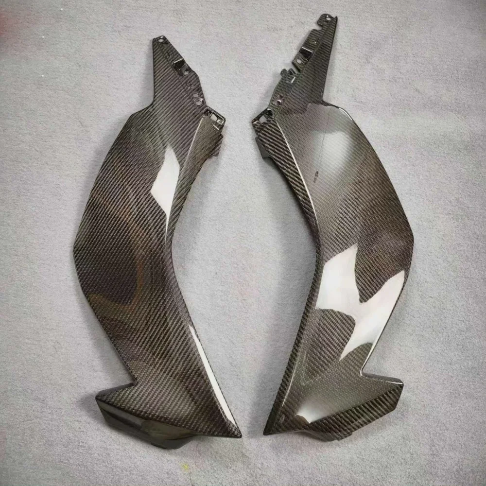 Carbon fiber motorcycle part for serial 337 - detail