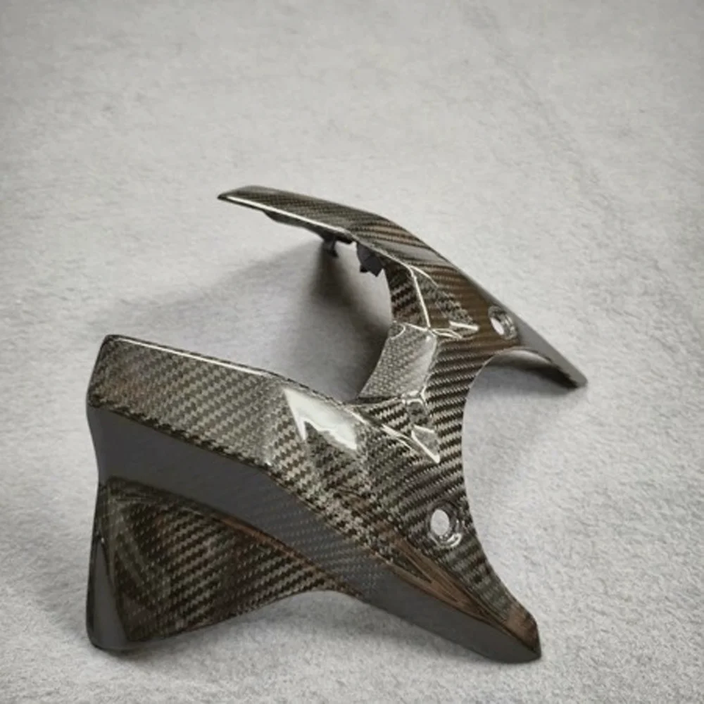 Custom Modified Carbon Fiber Component for Honda DACB650R-CBR650R detail 1