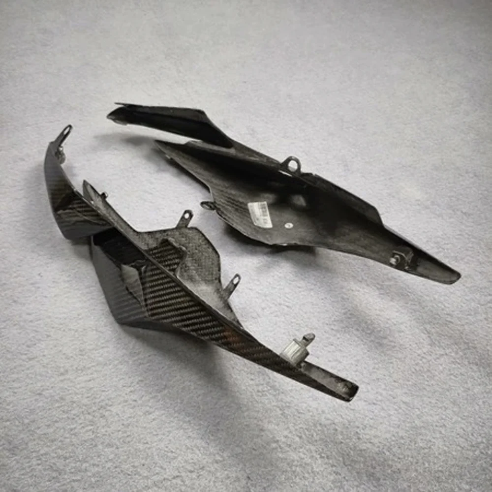 Custom Gloss Carbon Fiber Upgrade for Honda DACB650R-CBR650R detail 2