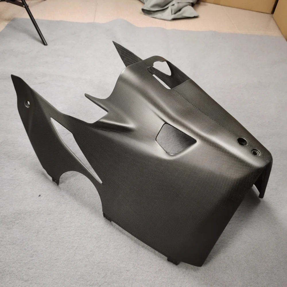 Custom Gloss Carbon Fiber Upgrade for Ducati Custom detail 2