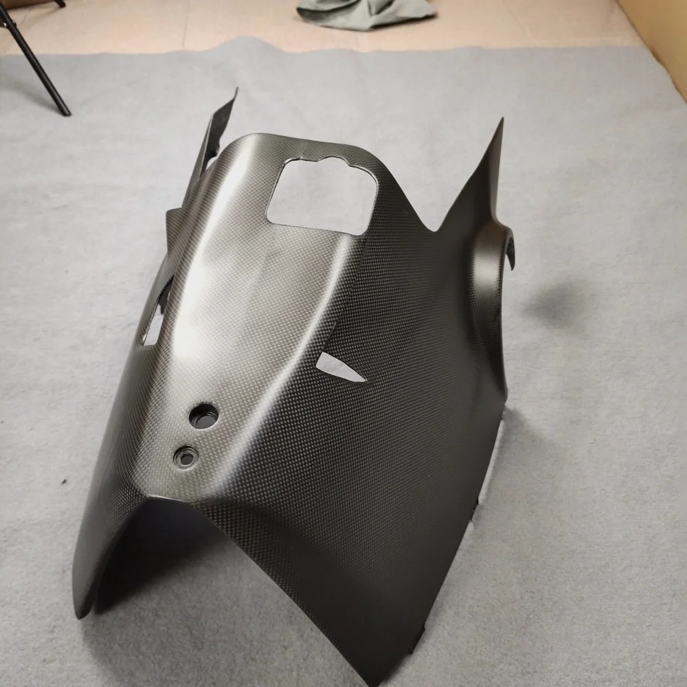 Custom Gloss Carbon Fiber Upgrade for Ducati Custom detail 3