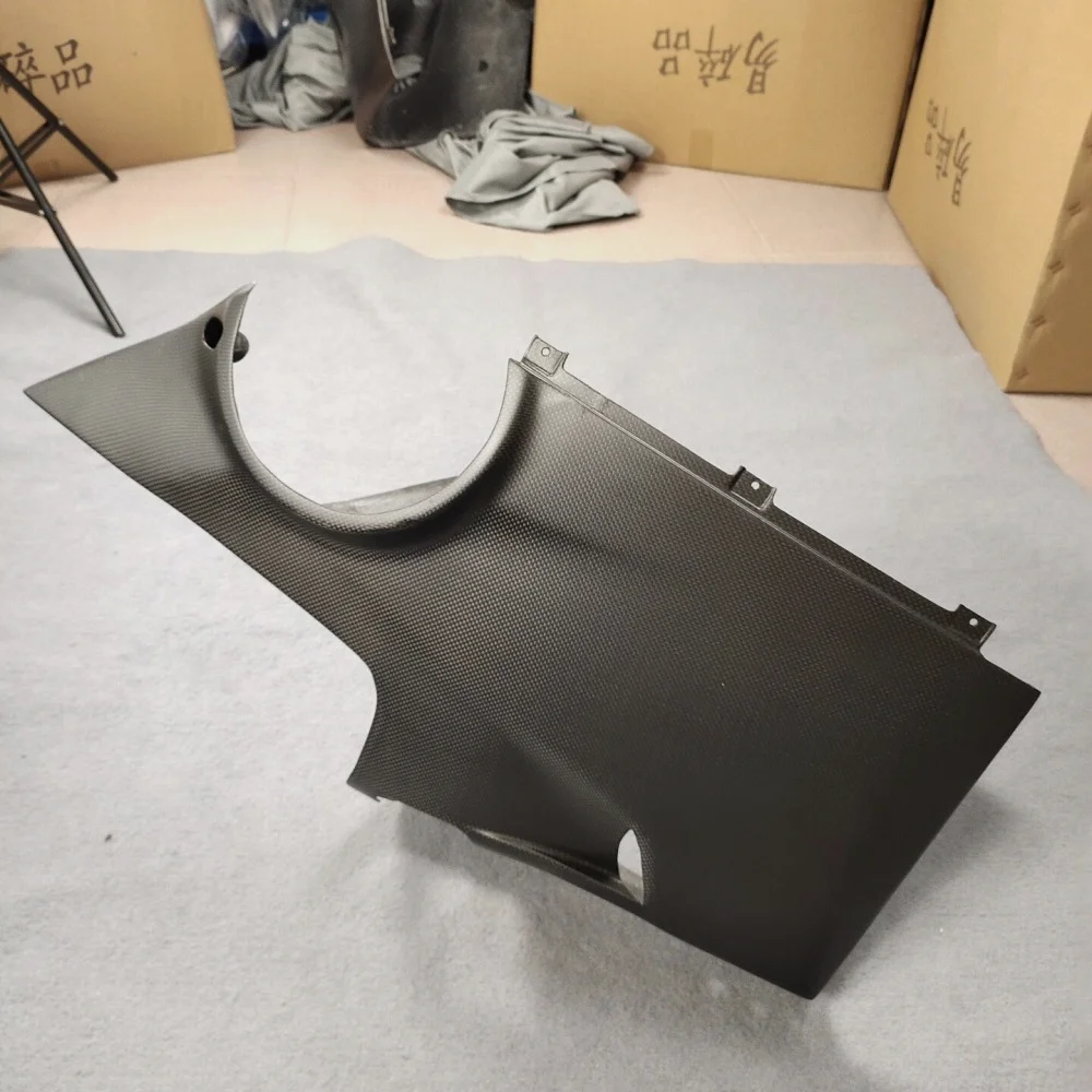 Custom Gloss Carbon Fiber Upgrade for Ducati Custom detail 4