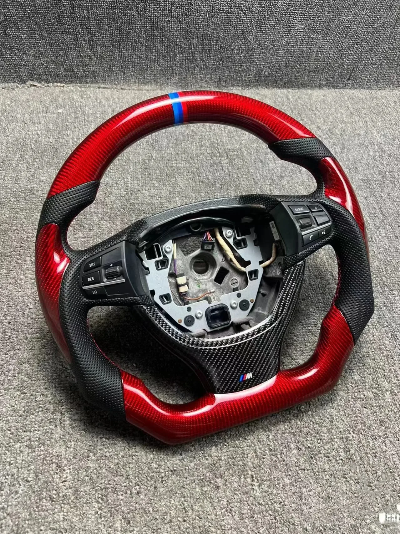 bmw 5 series carbon fiber steering wheel - view 3