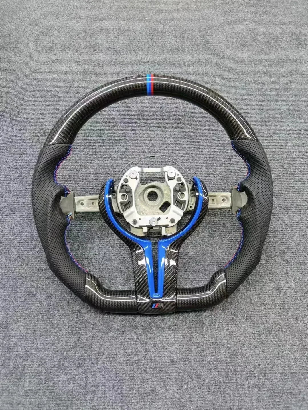 Steering Wheel on BMW F80 F88