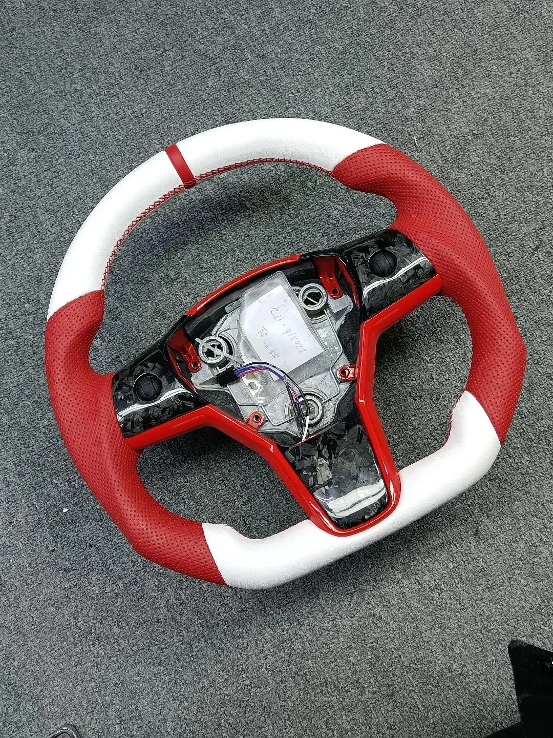 tesla carbon fiber steering wheel - view 3
