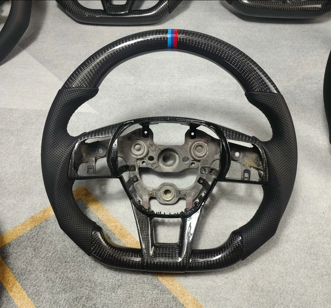 hyundai carbon fiber steering wheel - view 2
