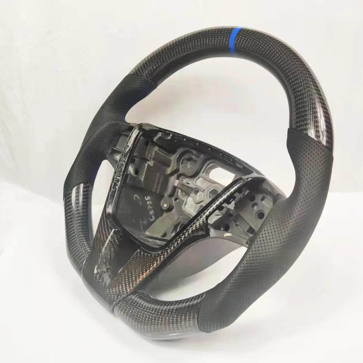 volvo s60 carbon fiber steering wheel - view 4