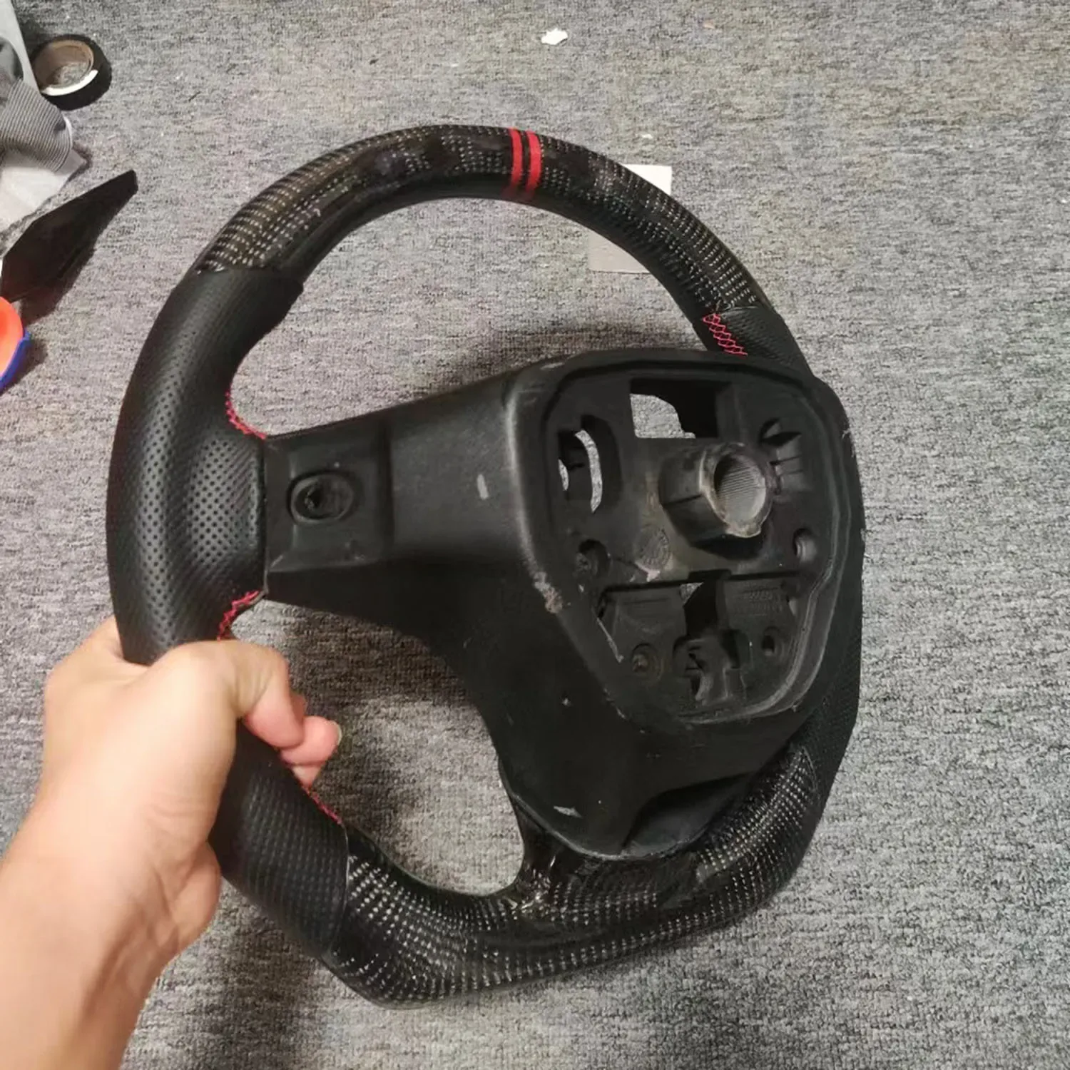 chevrolet carbon fiber steering wheel - view 2
