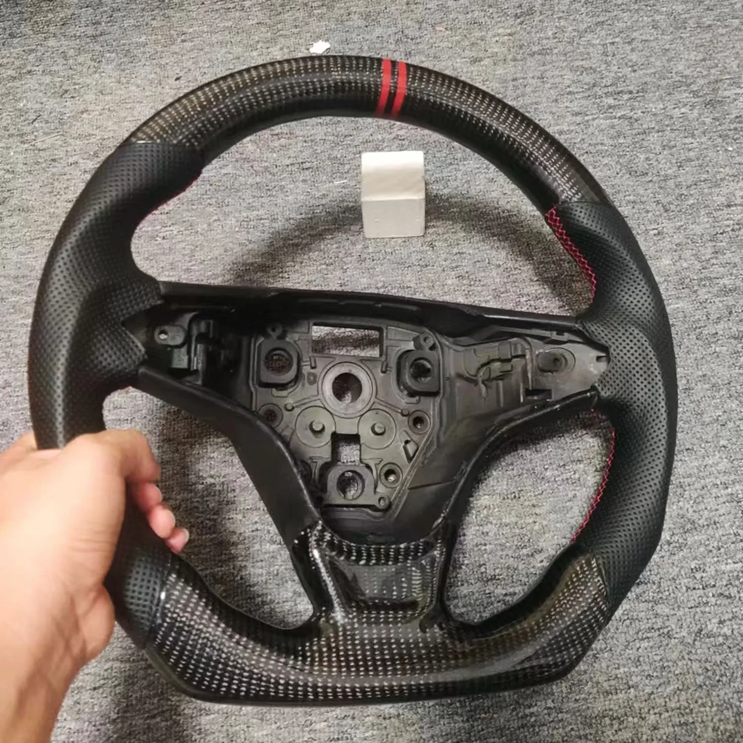 chevrolet carbon fiber steering wheel - view 3