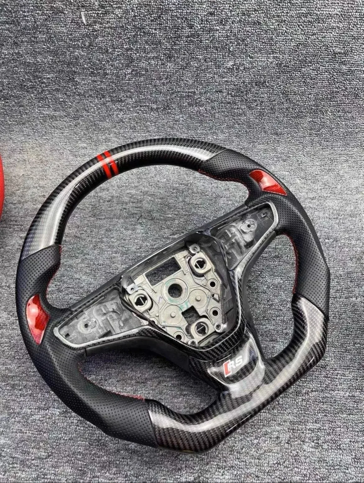 chevrolet carbon fiber steering wheel - view 2