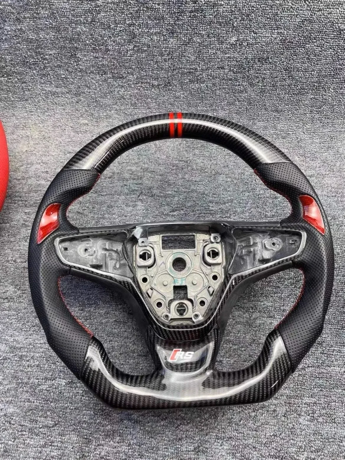 chevrolet carbon fiber steering wheel - view 4