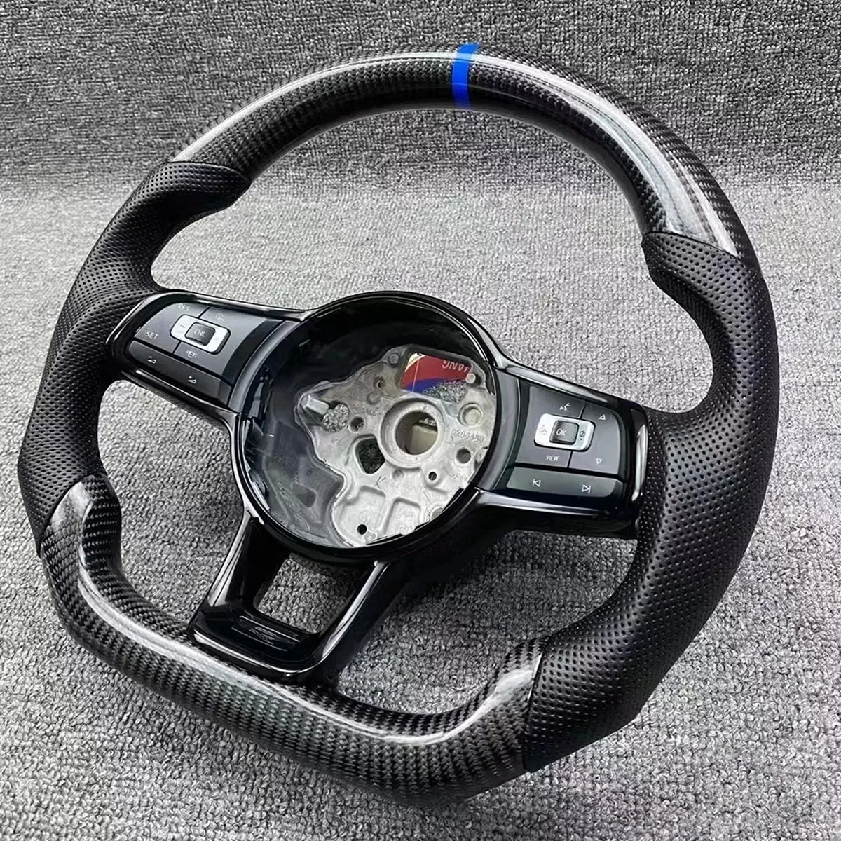 volkswagen golf carbon fiber steering wheel - view 2