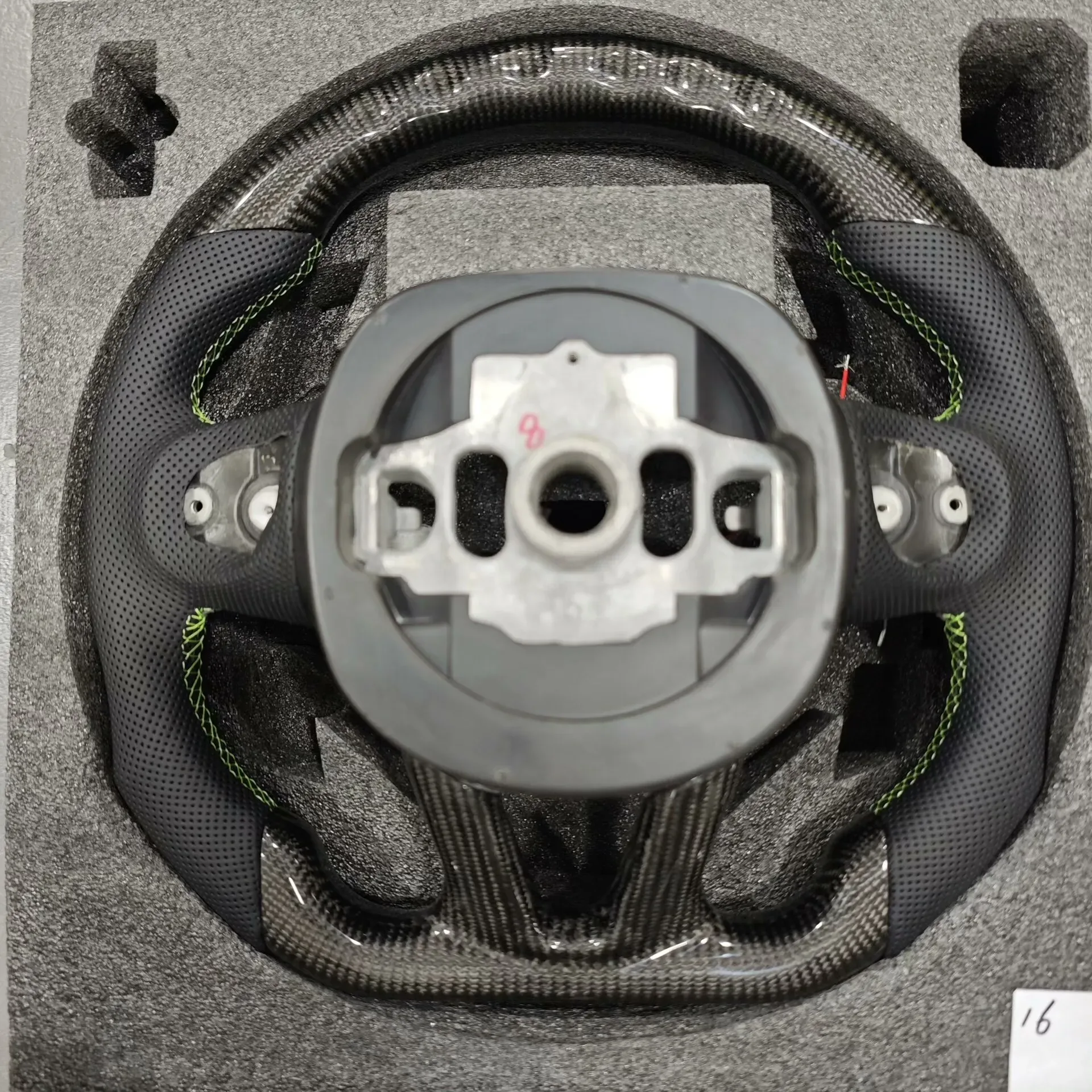 Steering Wheel on Dodge Charger hellcat SRT challenger - view 2
