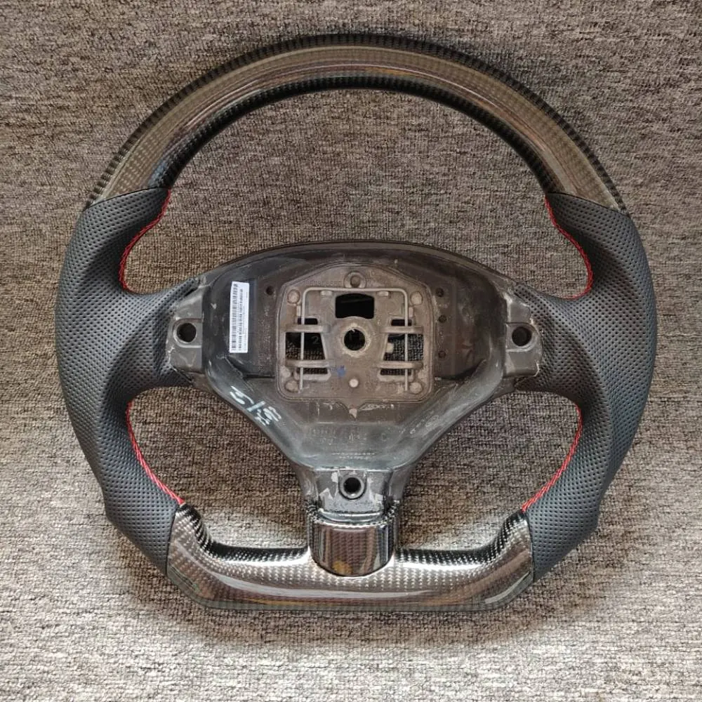 Steering Wheel on Peugeot RCZ