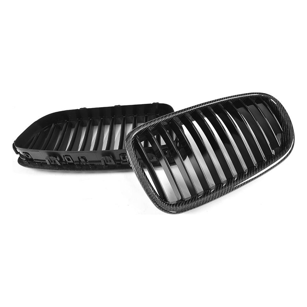 Front Grille Mesh for BMW F10 in Carbon Fiber — close-up of the woven texture