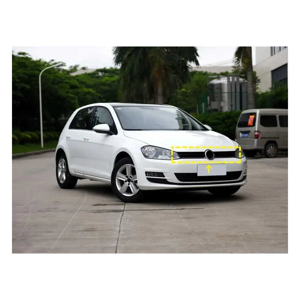 Factory-Made Carbon Fiber Front Grille for Volkswagen GOLF VII GTI MK7 R RLINE (2014-2017) — front three-quarter view