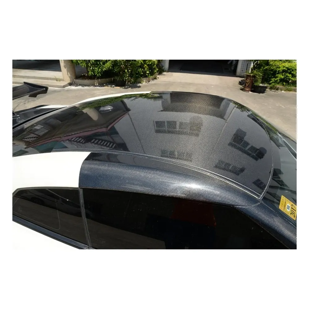 Roof Cover in Carbon Fiber for Nissan GT-R R35 (2009-2015) — installed view