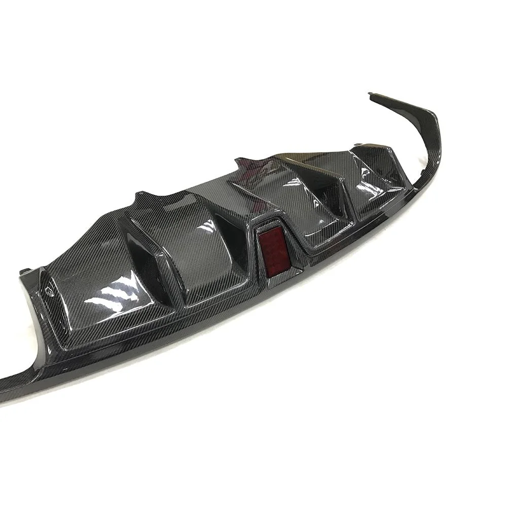 Carbon Fiber Rear Diffuser for Porsche Macan SUV (2014-2020) - Yeedercar - Image 2